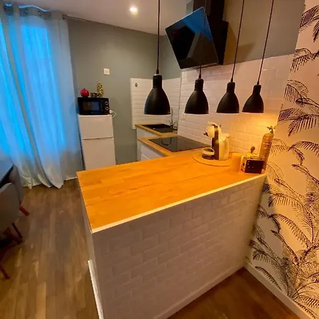 Apartment T2 Cosy / Quartier Calme / Magasins D'usine A Proximite