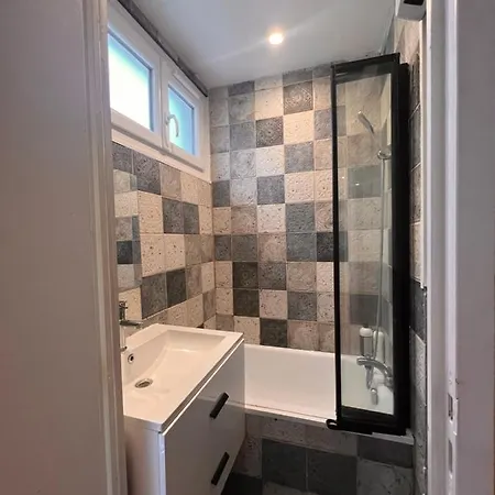 T2 Cosy / Quartier Calme / Magasins D'usine A Proximite * Saint-Julien-les-Villas